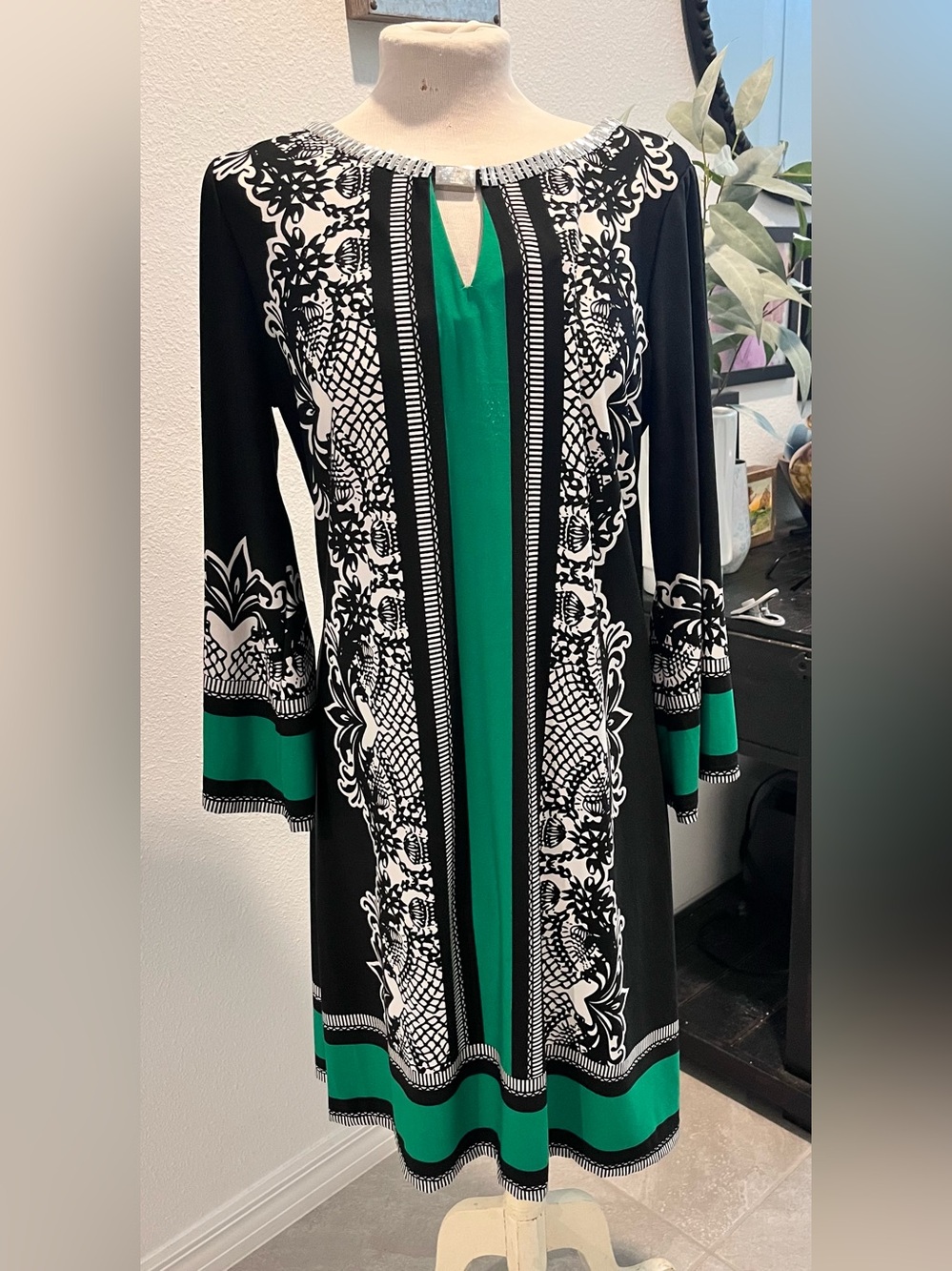 Maria Gabrielle Baroque Print Shift Dress